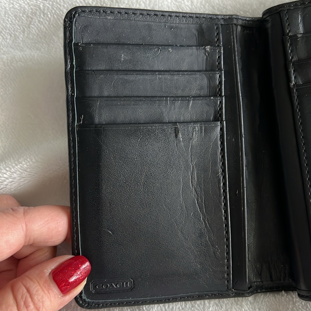 COPY - Vintage Coach Black Wallet with Silver Buckle - Picture 15 of 16
